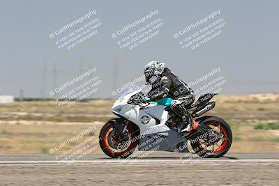 media/Aug-03-2025-TrackDaz (Sun) [[bf4a71acf9]]/B Group/1220pm (Wheelie Bump)/